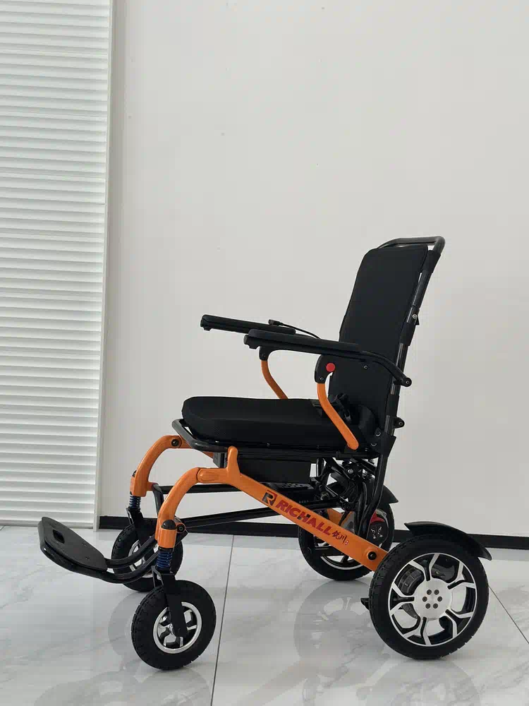 RC Carbon Combine Folding Power W3501 Electric Wheelchair (1)
