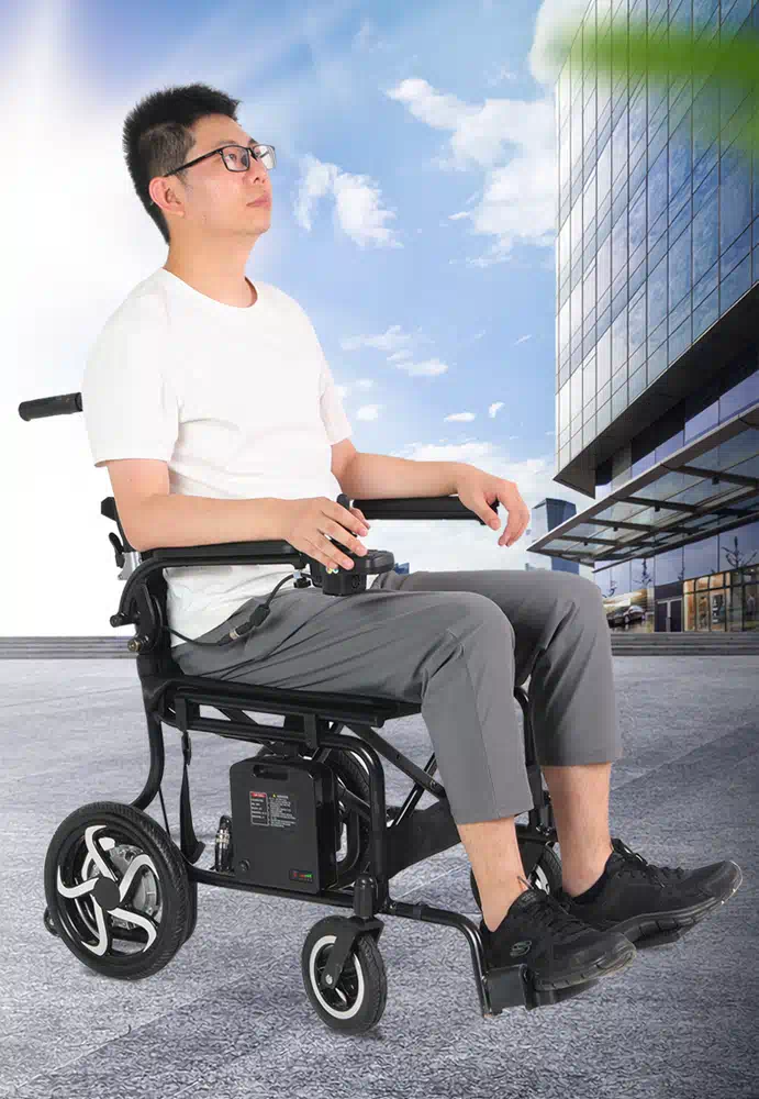 RC W3902 Ultra Light Electric Wheelchair with Easy Folding (1)